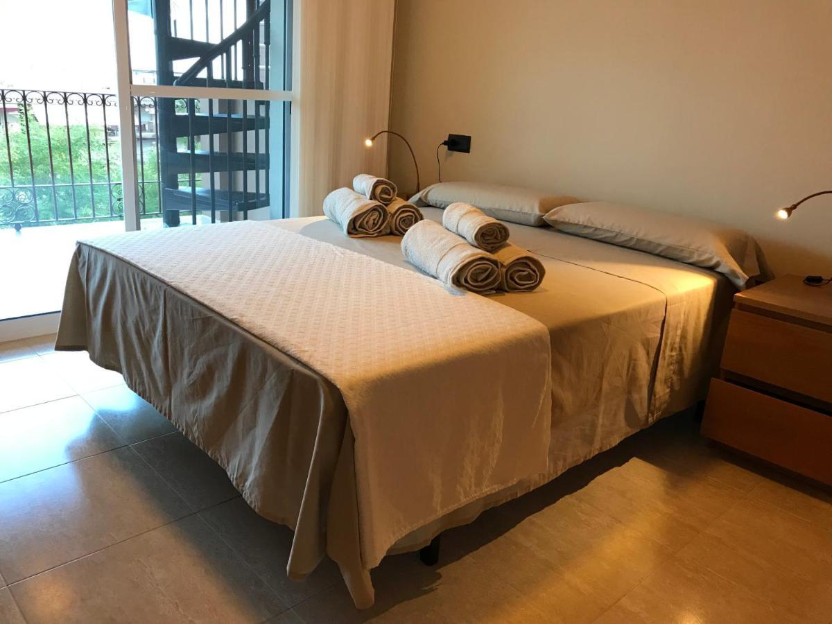Appartamento Precioso ático en complejo residencial con piscina Sant Carlos de la Ràpita Esterno foto