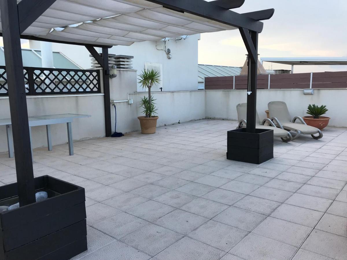 Appartamento Precioso ático en complejo residencial con piscina Sant Carlos de la Ràpita Esterno foto